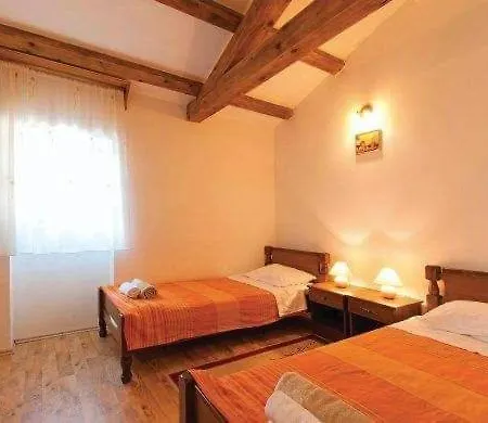 In Radici Mit Privatem Pool Jakici