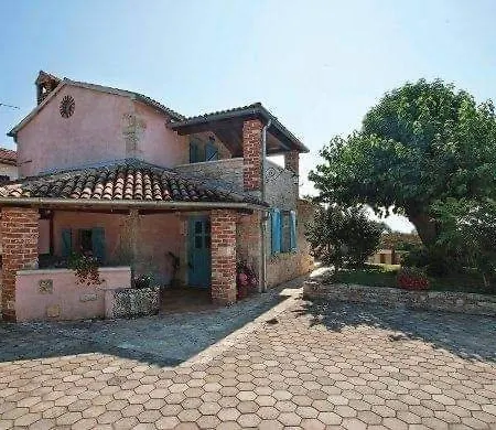 Holiday home In Radici Mit Privatem Pool *